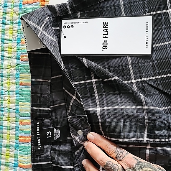 Bell bottoms - Picture 3 of 9